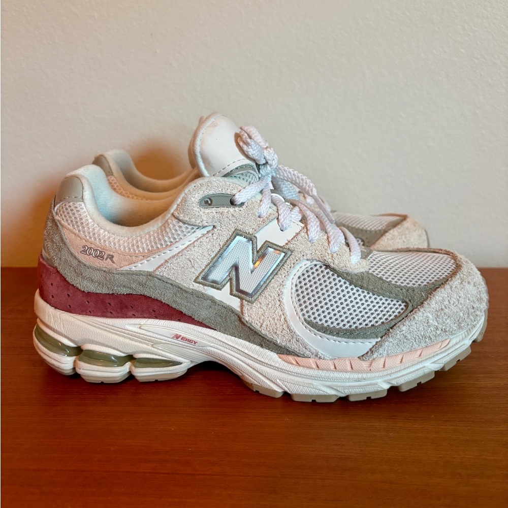 New Balance 2002RJF